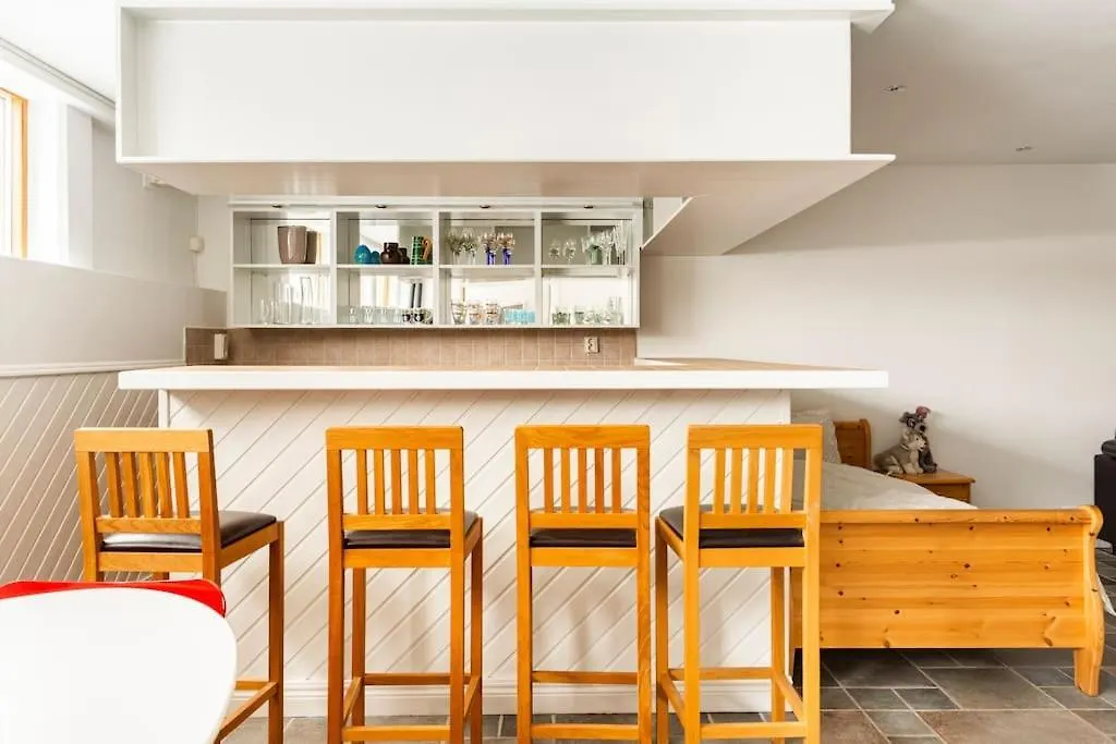 Laegenhet I Ett Hus Egen Ingang Apartment Sundbyberg