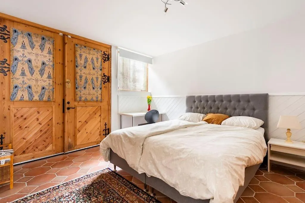 Laegenhet I Ett Hus Egen Ingang Apartment Sundbyberg