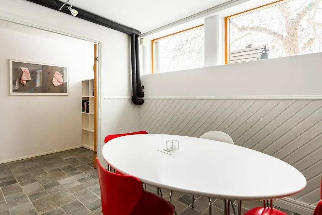 דירות סאנדביברג Laegenhet I Ett Hus Egen Ingang 0*,